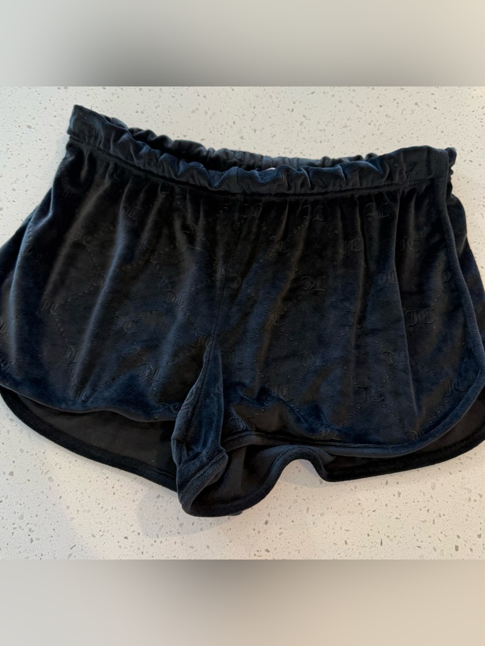 L Juicy Couture Shorts Womens Large Retro Style Velour Black Textured Logo High